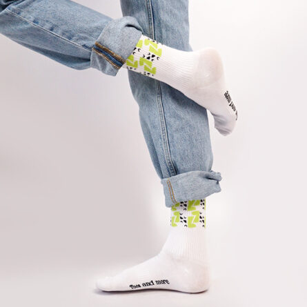 Klasyczne Skarpetki Toes and more – Neon Green Logo
